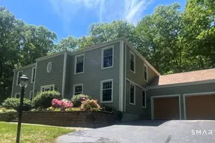 19 Legendary Rd, East Lyme, CT 06333 - Photo 3