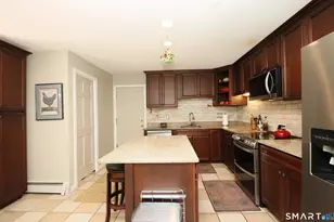 19 Legendary Rd, East Lyme, CT 06333 - Photo 11