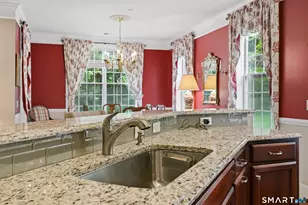 1011 Brookside Ct, Newtown, CT 06470 - Photo 9