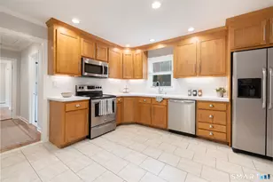 187 Elmwood Dr, Cheshire, CT 06410 - Photo 9