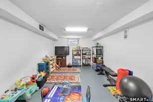 331 Mt Pleasant Ave, Stratford, CT 06614 - Photo 21