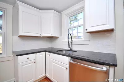 14 Hazelmeadow Place, Simsbury, CT 06070 - Photo 7