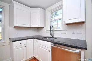 14 Hazelmeadow Pl, Simsbury, CT 06070 - Photo 7
