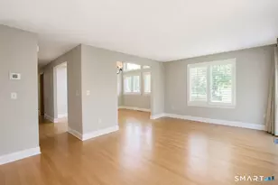 7 Old Mill Ct, Simsbury, CT 06070 - Photo 13