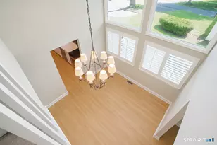 7 Old Mill Ct, Simsbury, CT 06070 - Photo 9