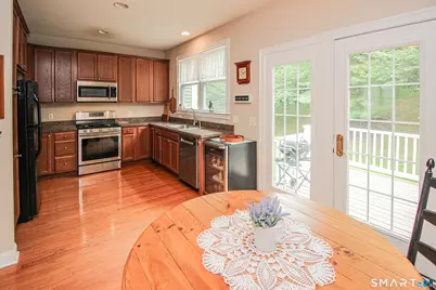 6 Lawrence Avenue #6, Danbury, CT 06810 - Photo 7