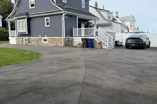 124 Harmony St, Bridgeport, CT 06606 - Photo 3