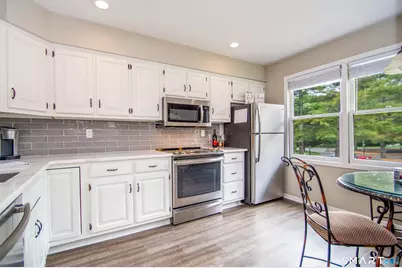 19 Meadowlark Circle #19, Monroe, CT 06468 - Photo 5