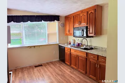 606 Route 163, Montville, CT 06370 - Photo 5