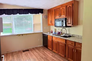 606 Route 163, Montville, CT 06370 - Photo 5