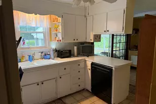124 Brentwood Dr, Bristol, CT 06010 - Photo 19