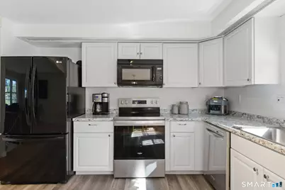 86 Hitchcock Drive, Meriden, CT 06450 - Photo 11