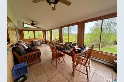 13 Broken Arrow Road, Hamden, CT 06518 - Photo 9