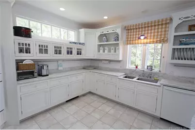 3 Wilson Avenue, Old Saybrook, CT 06475 - Photo 9