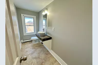 2683 Fairfield Avenue #3rd Fl, Bridgeport, CT 06605 - Photo 3