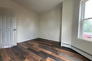 59 East St, Hartford, CT 06120 - Photo 9