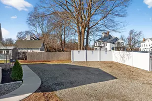 13A Cove St, Old Saybrook, CT 06475 - Photo 23