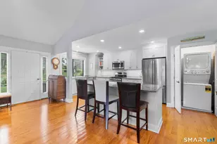 44 Buckskin Ln, Stratford, CT 06614 - Photo 9
