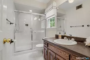 11 Tanglewood Dr, Danbury, CT 06811 - Photo 33