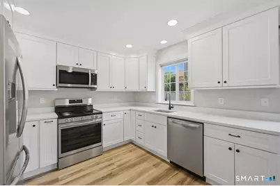 41 Briar Lane #41, Norwich, CT 06360 - Photo 5