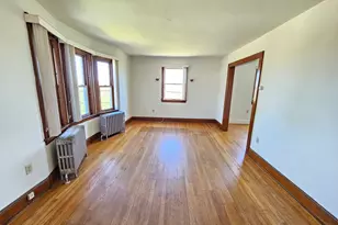 17 Johnston St, New Haven, CT 06512 - Photo 5