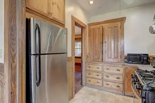 81 Chestnut St, Windham, CT 06226 - Photo 13