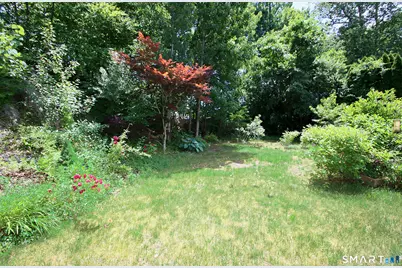 5 Oaktree Court, Bethel, CT 06810 - Photo 3