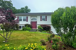 5 Oaktree Ct, Bethel, CT 06801 - Photo 1