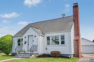 210 Stratfield Pl, Bridgeport, CT 06606 - Photo 5
