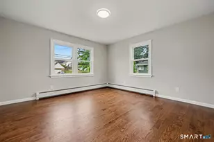210 Stratfield Pl, Bridgeport, CT 06606 - Photo 29