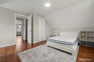 210 Stratfield Pl, Bridgeport, CT 06606 - Photo 25