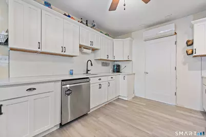 24 Postman Highway, North Haven, CT 06473 - Photo 7