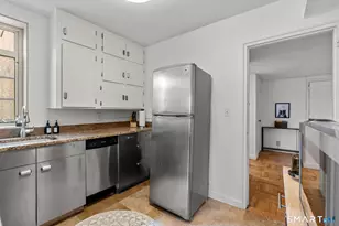 869 Farmington Ave, West Hartford, CT 06119 - Photo 23