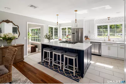 121 Thornwood Road, Stamford, CT 06903 - Photo 5