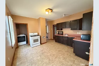 1662 Fairfield Avenue #2nd fl, Bridgeport, CT 06605 - Photo 5