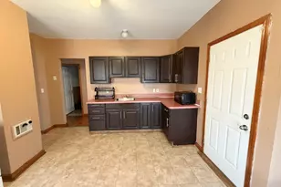 1662 Fairfield Ave, Bridgeport, CT 06605 - Photo 3