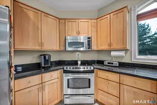 193 Scarborough Ln, Middletown, CT 06457 - Photo 25
