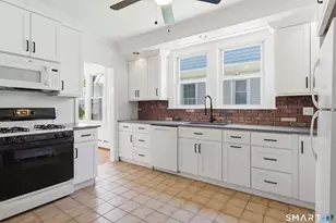 30 Coram St, Hamden, CT 06517 - Photo 5