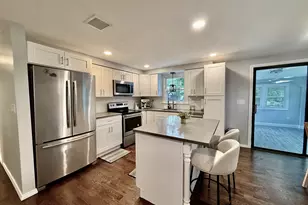 32 Cullen Ave, West Haven, CT 06516 - Photo 9