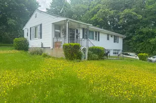140 Bailey Ave, Meriden, CT 06451 - Photo 3