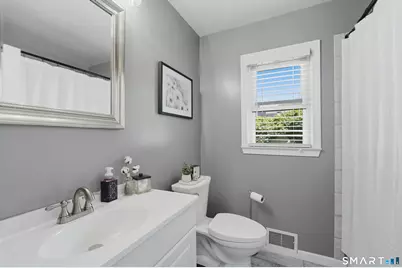 11 Gertrude Lane, West Haven, CT 06516 - Photo 15