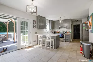 131 Ashley Rd, Bristol, CT 06010 - Photo 3