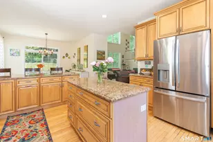 9 Washington Cir, Southbury, CT 06488 - Photo 7
