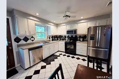 25 Sylvia Lane, Windsor, CT 06095 - Photo 3
