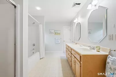 30 Yorkshire Drive, Waterford, CT 06385 - Photo 31