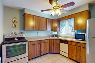 564 Willard Ave, Newington, CT 06111 - Photo 13