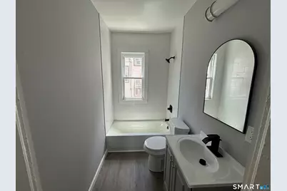 231 Goddard Avenue #1st Floor, Bridgeport, CT 06610 - Photo 5
