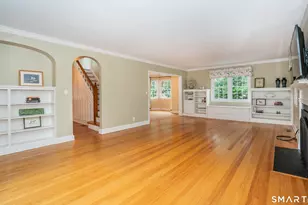 1040 Farmington Ave, West Hartford, CT 06107 - Photo 7
