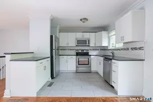 49 Tudor Ln, Naugatuck, CT 06770 - Photo 3