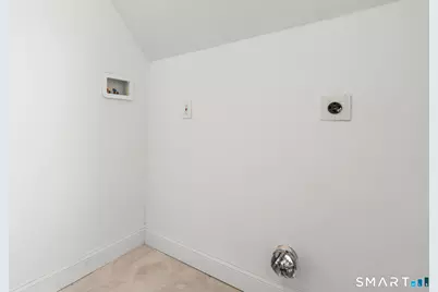 132 Bunker Hill Avenue #3, Waterbury, CT 06708 - Photo 21